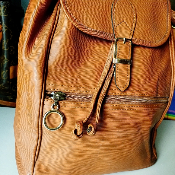 Louise Vuitton's Epi leather Authentic 'via demizon' backpack - fixed price - Picture 6 of 14